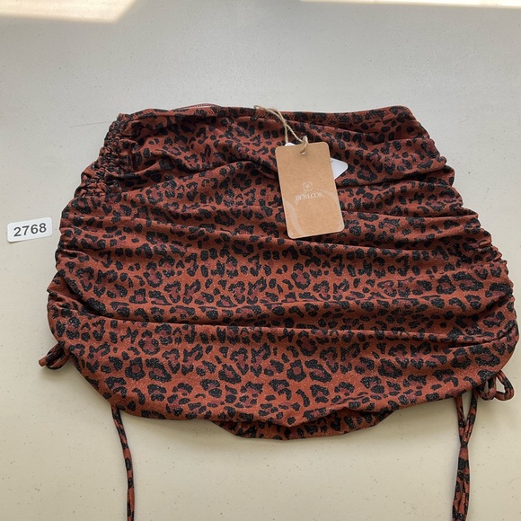 Berlook Small Leopard Print Cover Up Skirt Dark Coffee New - Picture 2 of 8